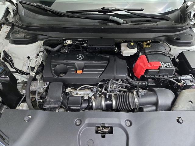 Photo of 2019 White Acura RDX