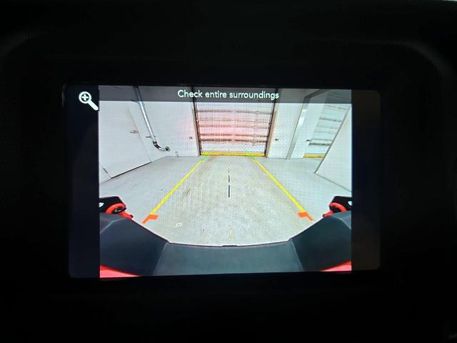 Photo of 2022 Red Jeep Gladiator