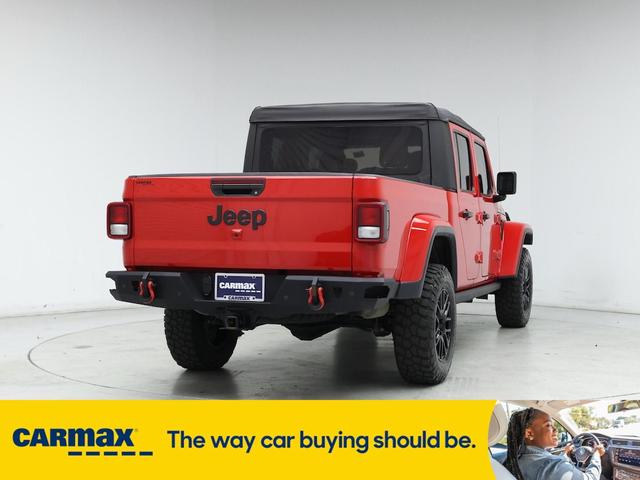 Photo of 2022 Red Jeep Gladiator