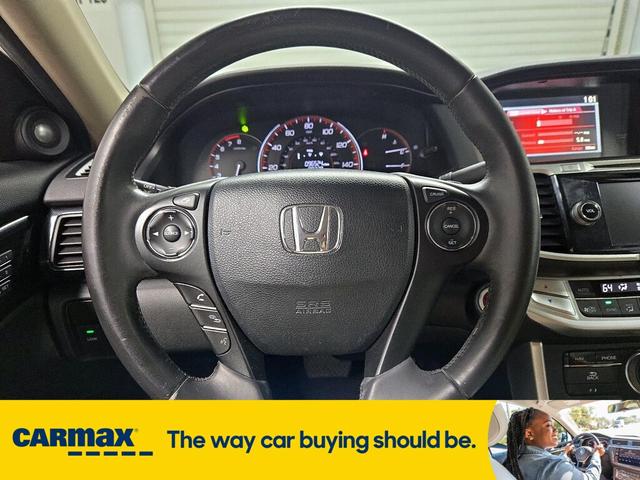 Photo of 2014 White Honda Accord