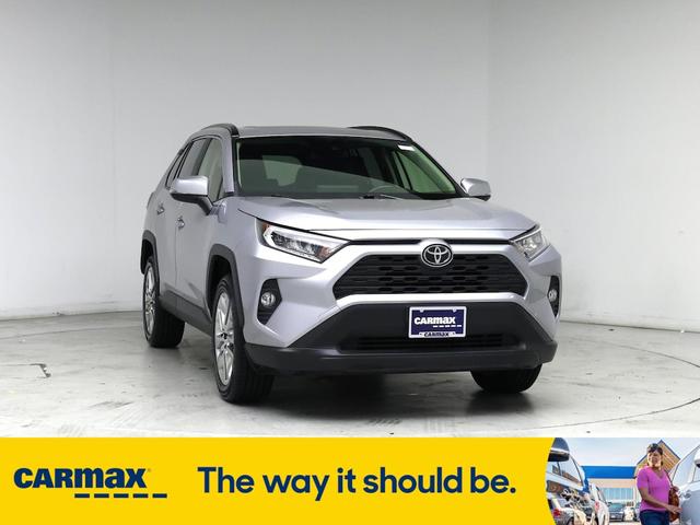 Photo of 2019 Silver Toyota RAV4