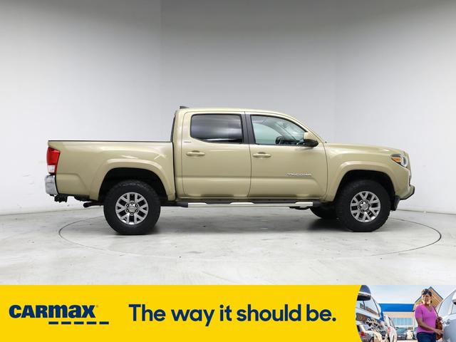 Photo of 2017 Tan Toyota Tacoma