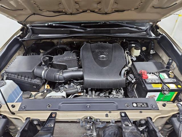 Photo of 2017 Tan Toyota Tacoma