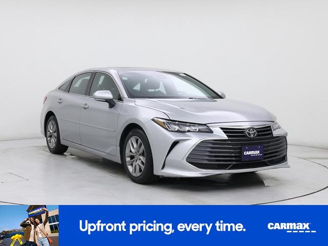 Photo of 2022 Gray Toyota Avalon