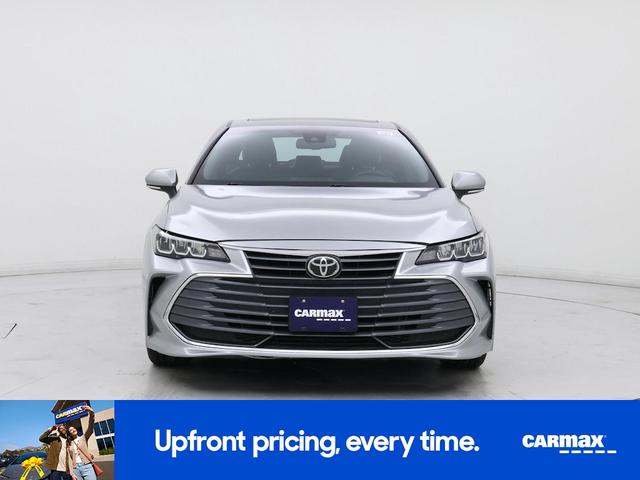 Photo of 2022 Gray Toyota Avalon
