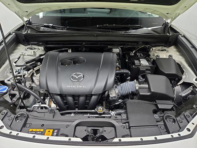 Photo of 2022 White Mazda CX-30