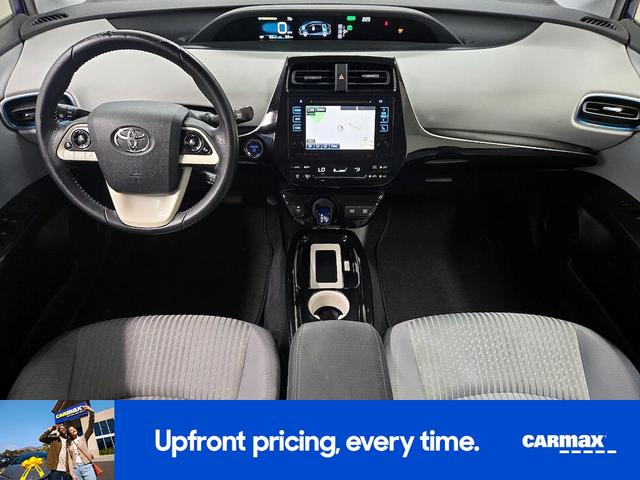 Photo of 2016 Blue Toyota Prius