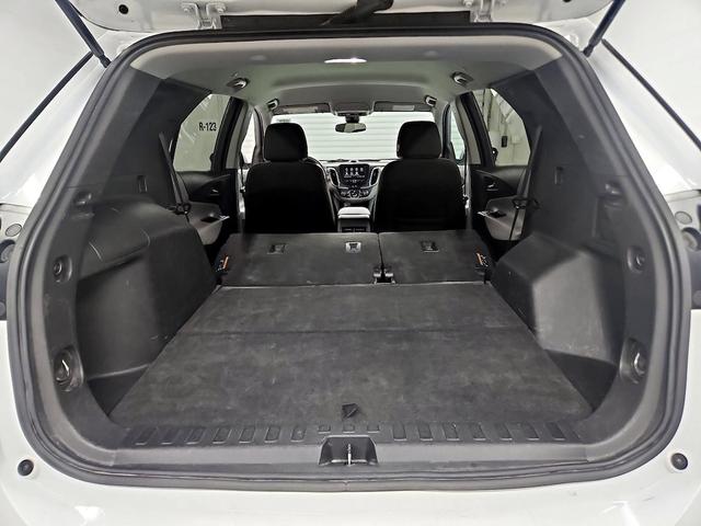 Photo of 2023 White Chevrolet Equinox