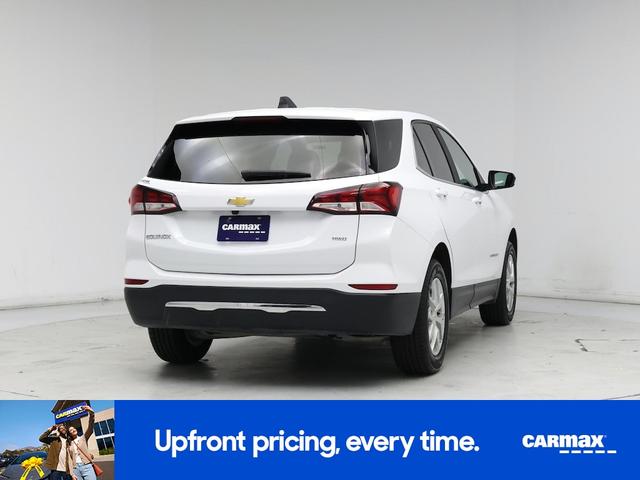 Photo of 2023 White Chevrolet Equinox