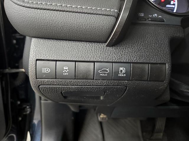 Photo of 2021 Blue Toyota Camry