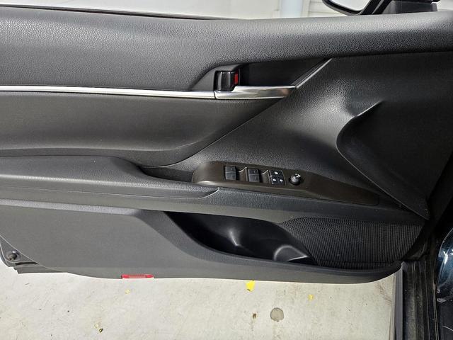 Photo of 2021 Blue Toyota Camry