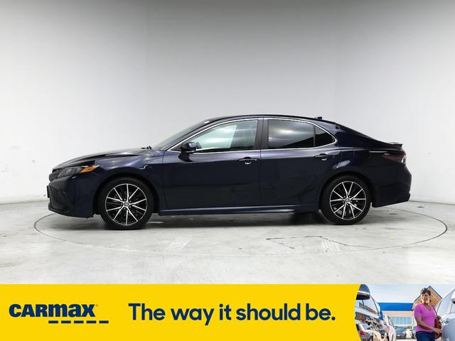 Photo of 2021 Blue Toyota Camry