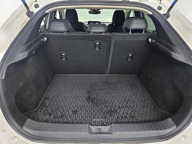 Photo of 2022 White Mazda CX-30