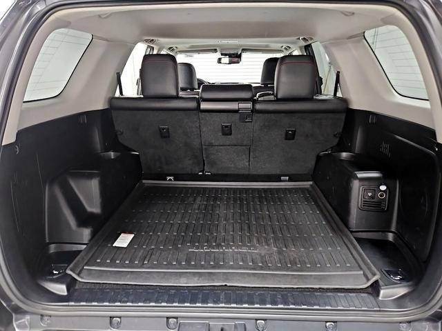 Photo of 2020 Gray Toyota 4Runner