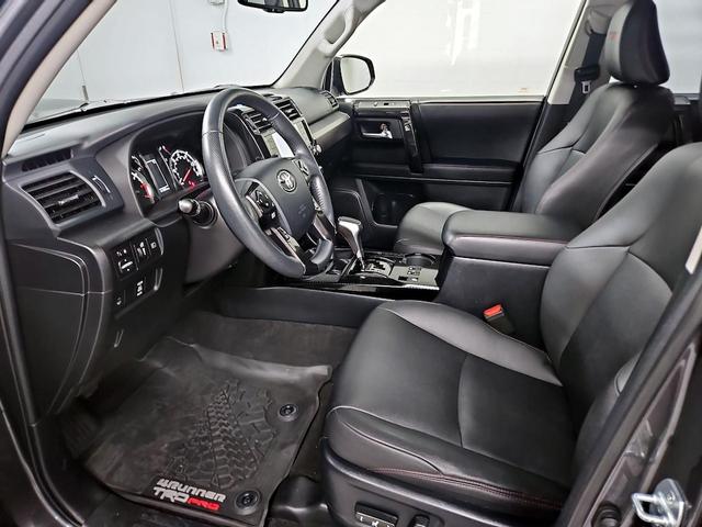 Photo of 2020 Gray Toyota 4Runner