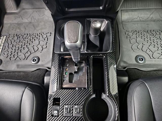 Photo of 2020 Gray Toyota 4Runner