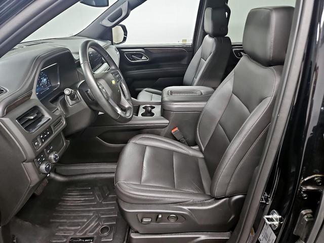 Photo of 2023 Black Chevrolet Suburban