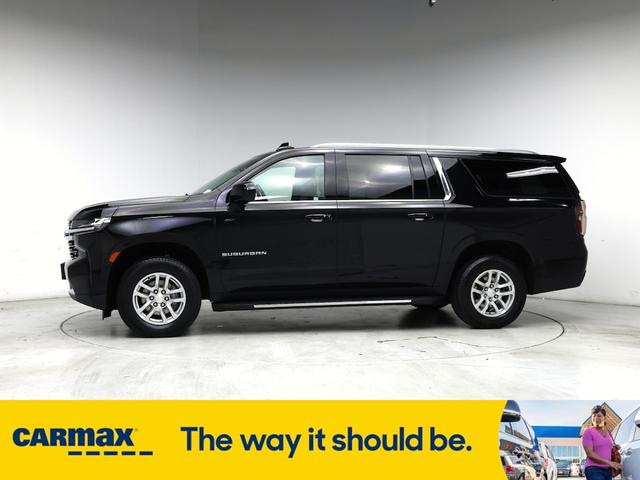 Photo of 2023 Black Chevrolet Suburban