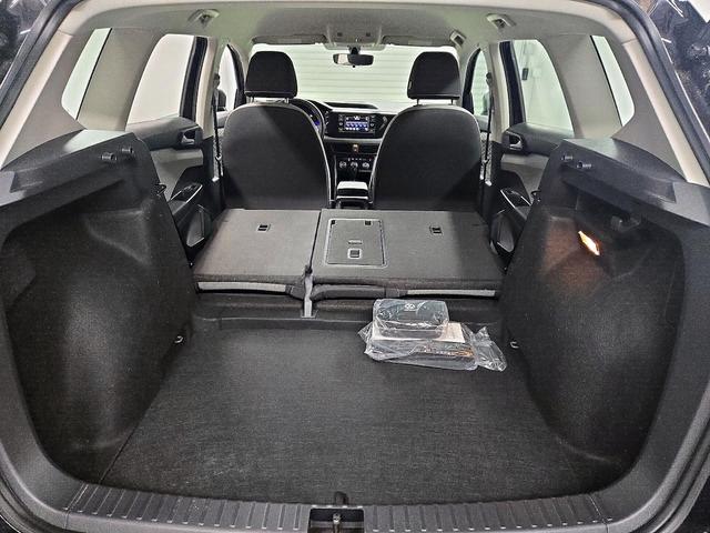 Photo of 2023 Black Volkswagen Taos