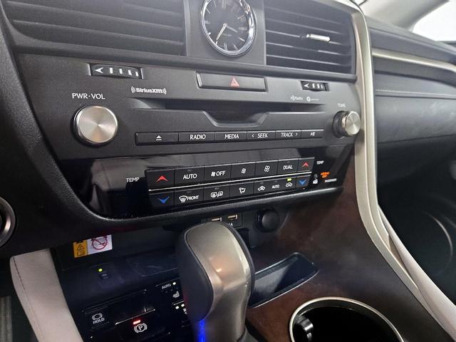 Photo of 2022 Gray Lexus RX 350