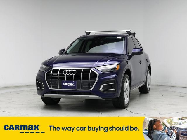 Photo of 2021 Blue Audi Q5