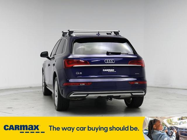 Photo of 2021 Blue Audi Q5