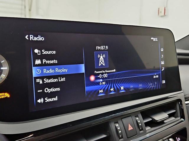 Photo of 2022 Black Lexus ES 350