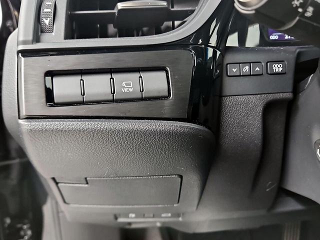 Photo of 2022 Black Lexus ES 350