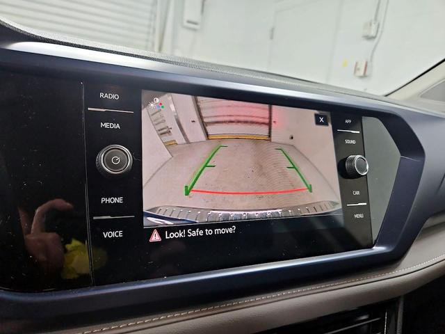 Photo of 2024 Gray Volkswagen Taos