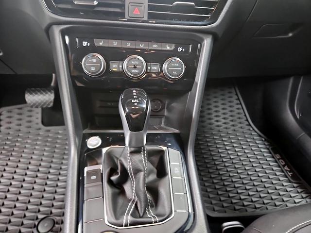 Photo of 2024 Gray Volkswagen Taos