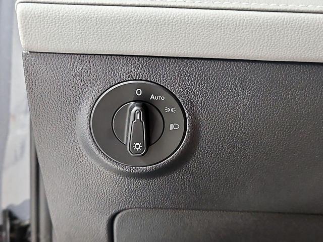 Photo of 2024 Gray Volkswagen Taos