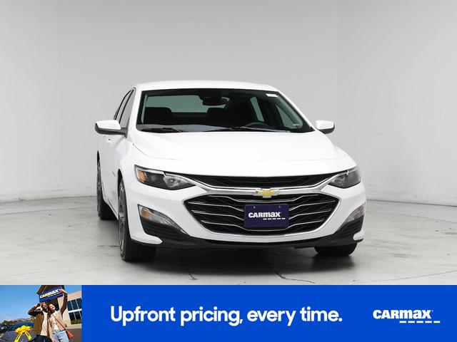 Photo of 2023 White Chevrolet Malibu