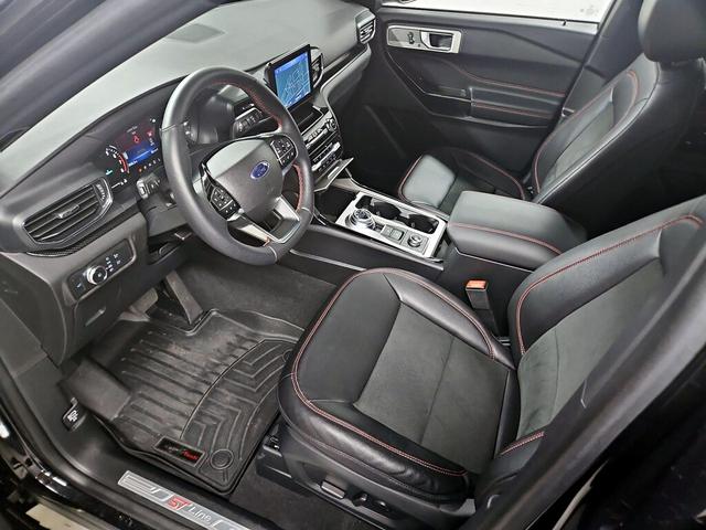 Photo of 2022 Black Ford Explorer