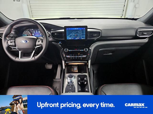 Photo of 2022 Black Ford Explorer