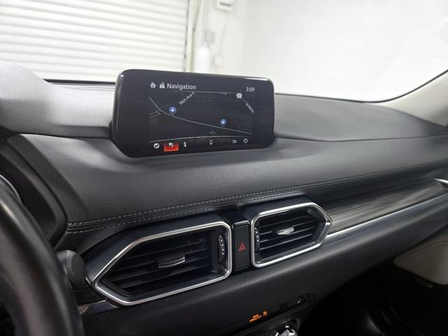 Photo of 2018 White Mazda CX-5