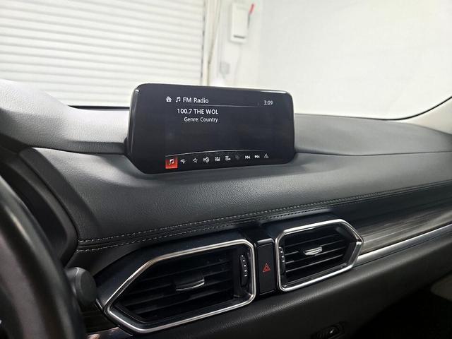 Photo of 2018 White Mazda CX-5