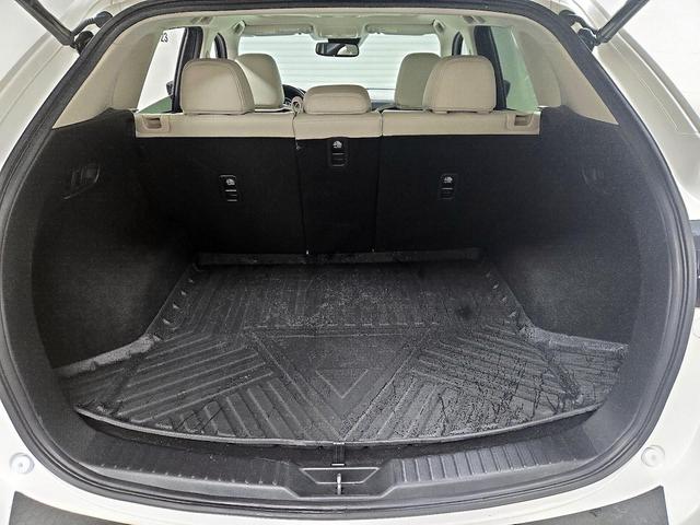 Photo of 2018 White Mazda CX-5