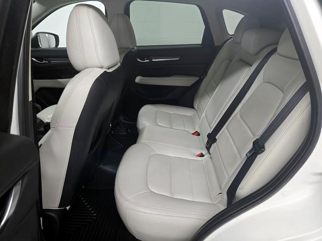 Photo of 2018 White Mazda CX-5