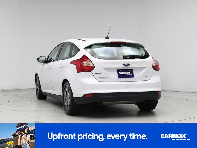 Photo of 2014 White Ford Focus