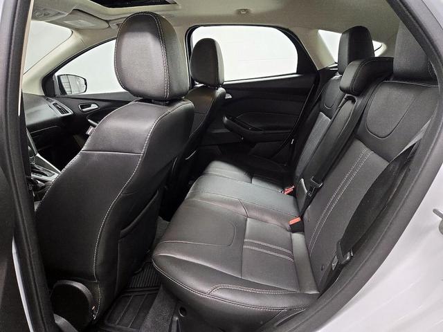 Photo of 2014 White Ford Focus