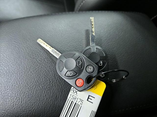 Photo of 2014 White Ford Focus
