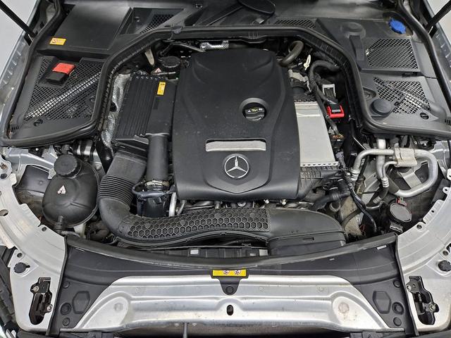 Photo of 2015 Silver Mercedes-Benz C-Class