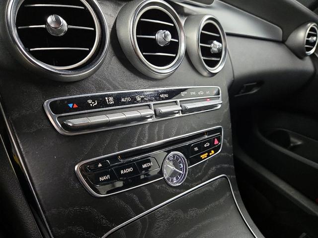 Photo of 2015 Silver Mercedes-Benz C-Class