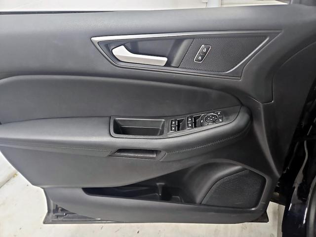 Photo of 2020 Black Ford Edge