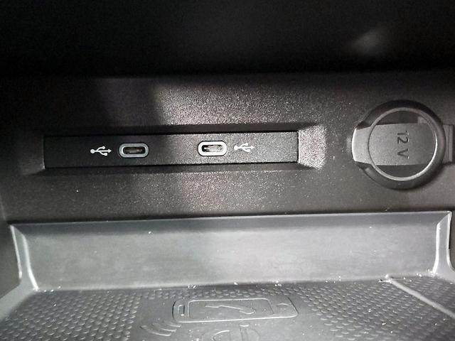 Photo of 2022 Black Volkswagen Taos