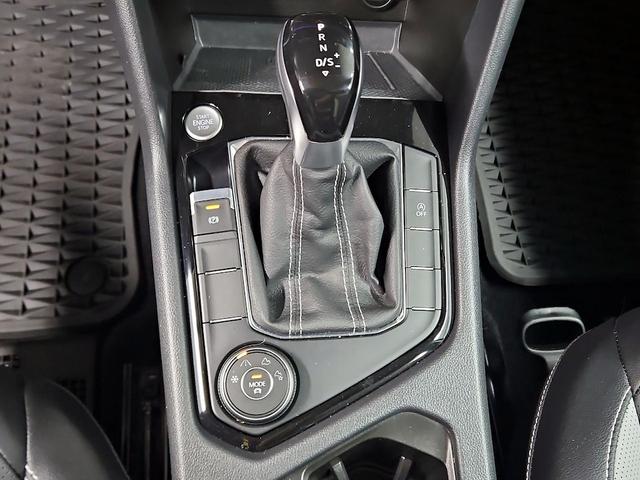 Photo of 2022 Black Volkswagen Taos