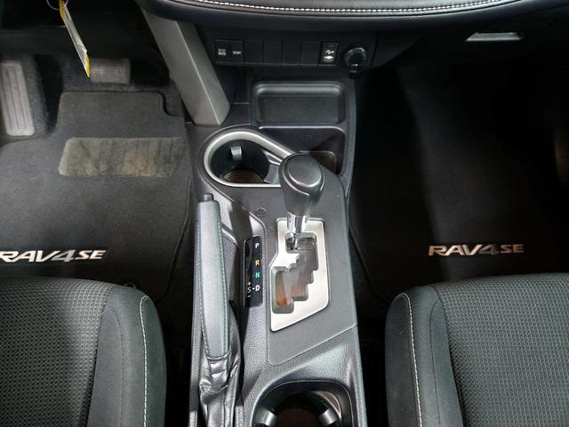 Photo of 2018 Silver Toyota RAV4