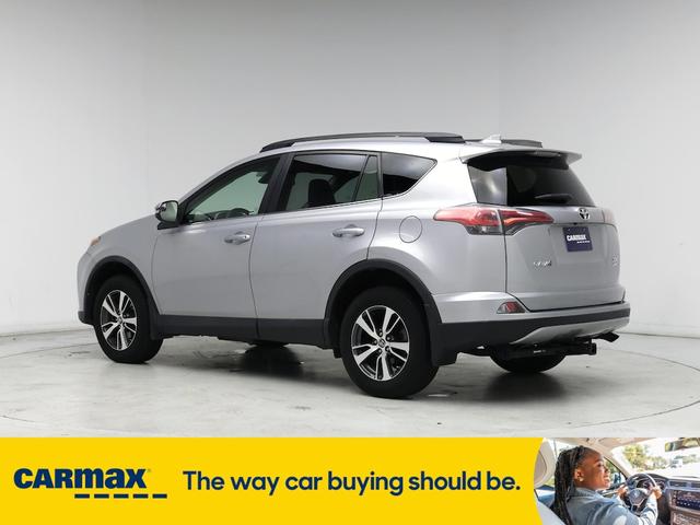 Photo of 2018 Silver Toyota RAV4