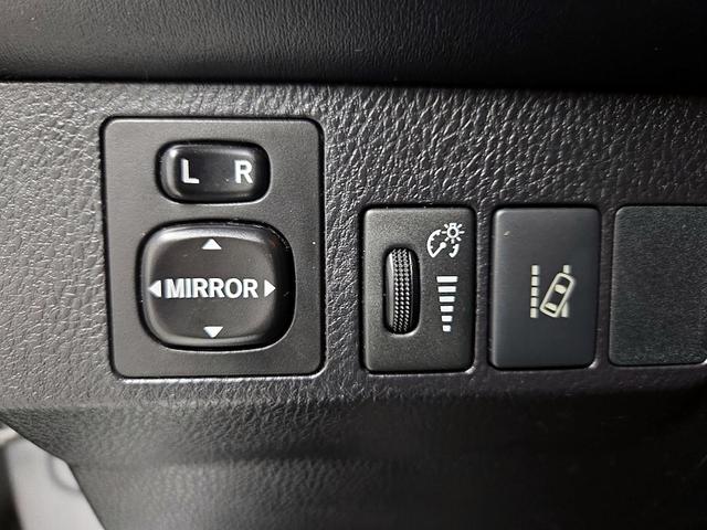 Photo of 2018 Silver Toyota RAV4