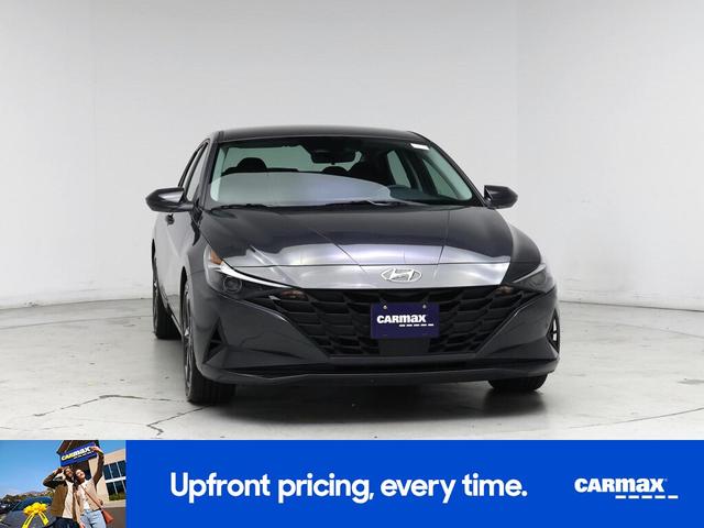 Photo of 2023 Gray Hyundai ELANTRA